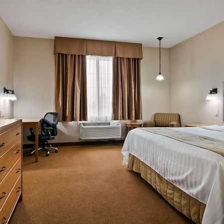 Best Western Plus Chateau Inn Sylvan Lake Bagian luar foto