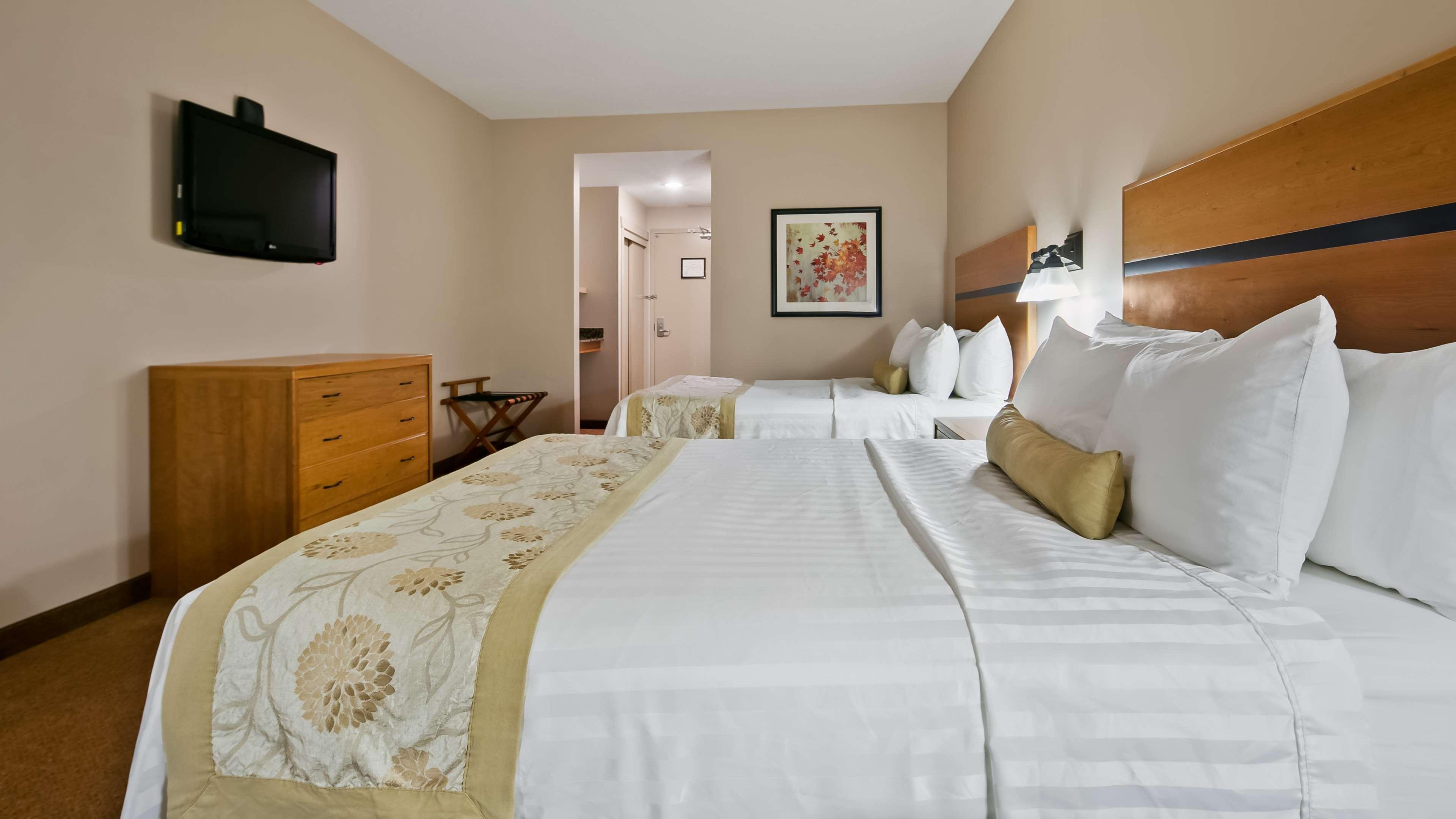 Best Western Plus Chateau Inn Sylvan Lake Bagian luar foto
