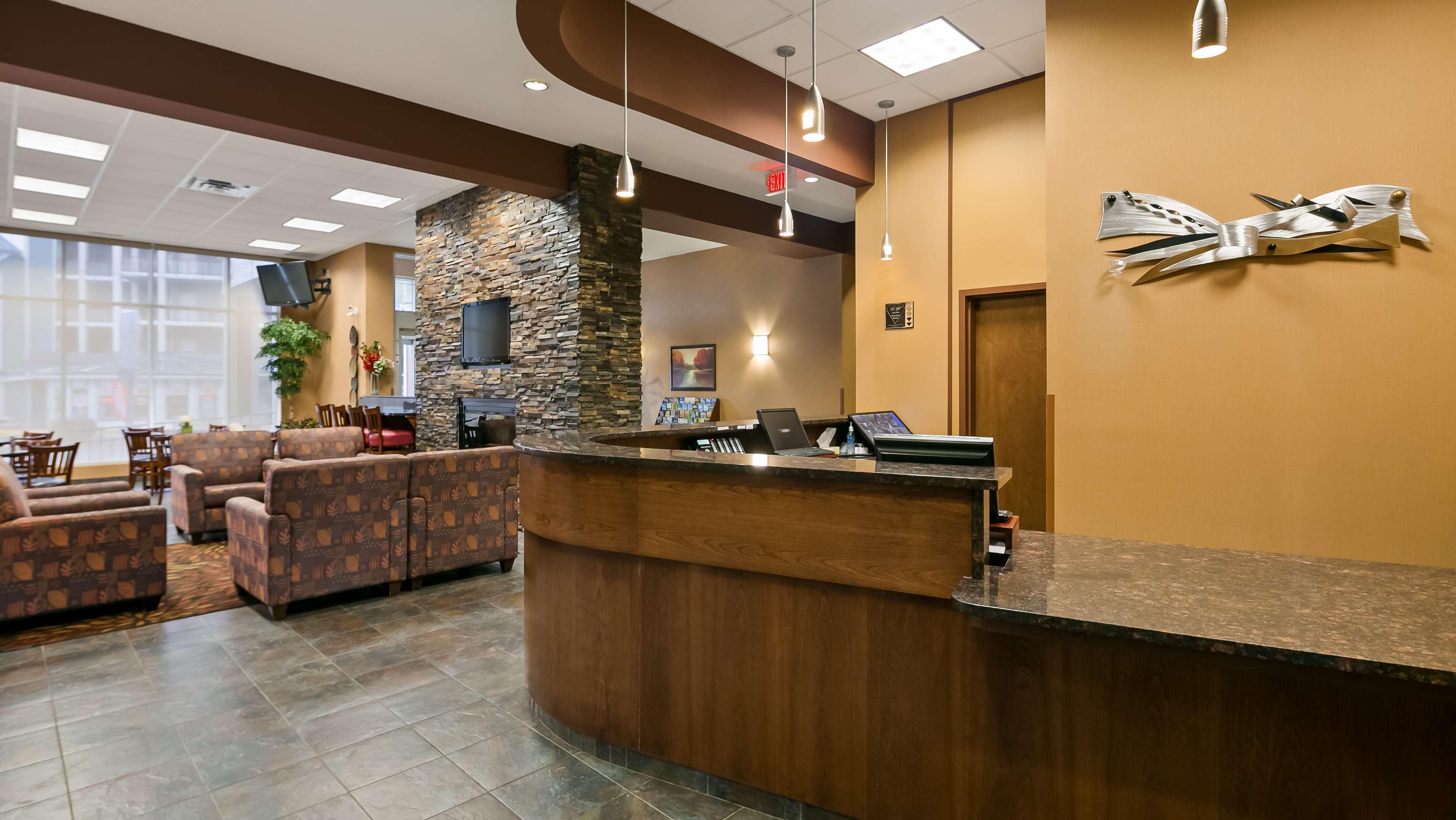 Best Western Plus Chateau Inn Sylvan Lake Bagian luar foto