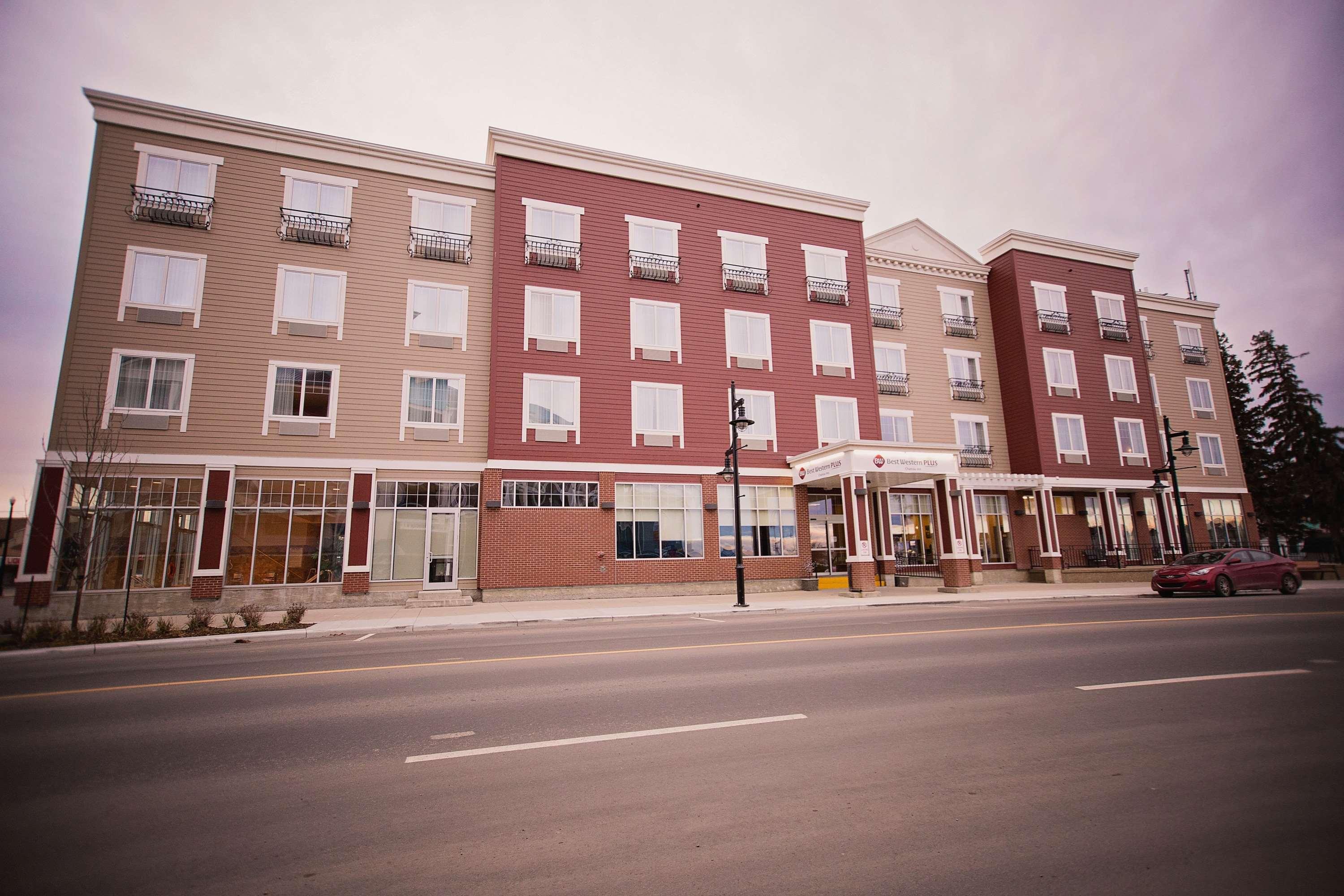 Best Western Plus Chateau Inn Sylvan Lake Bagian luar foto