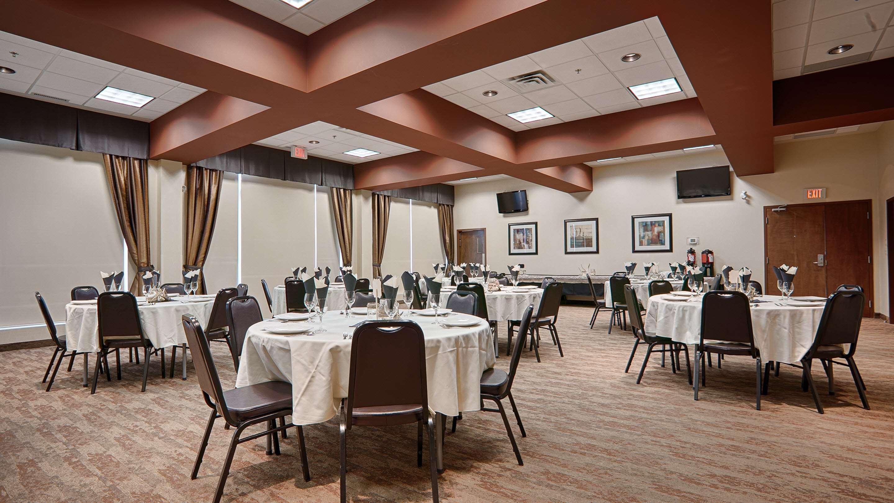 Best Western Plus Chateau Inn Sylvan Lake Bagian luar foto